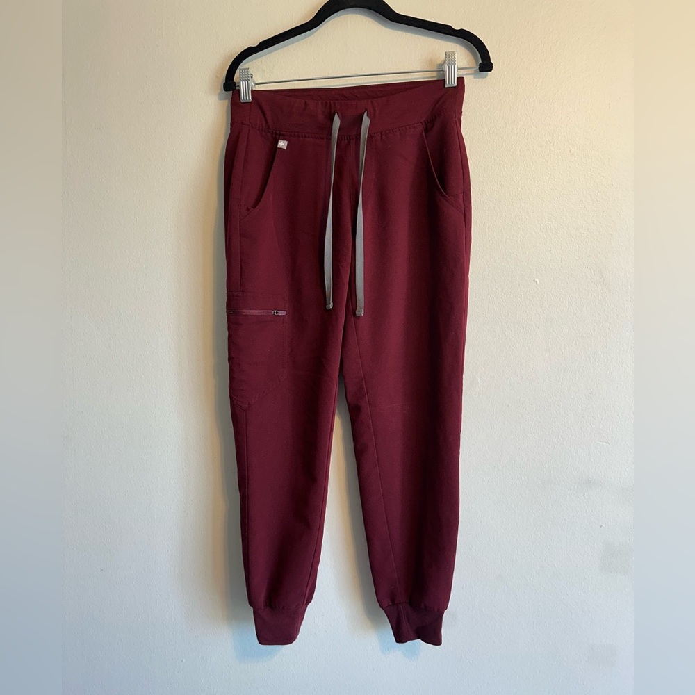 Figs Women’s Burgundy Zamora Jogger Scrub Pants